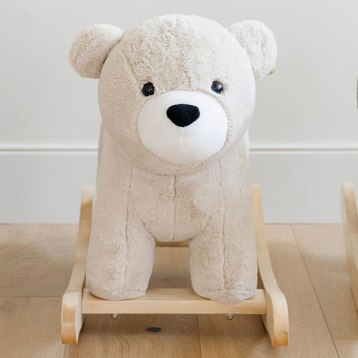 Think modern neutrals with this Saranoni Bear variation Ñ a stuffed animal rocker moment that balances play and nursery design.