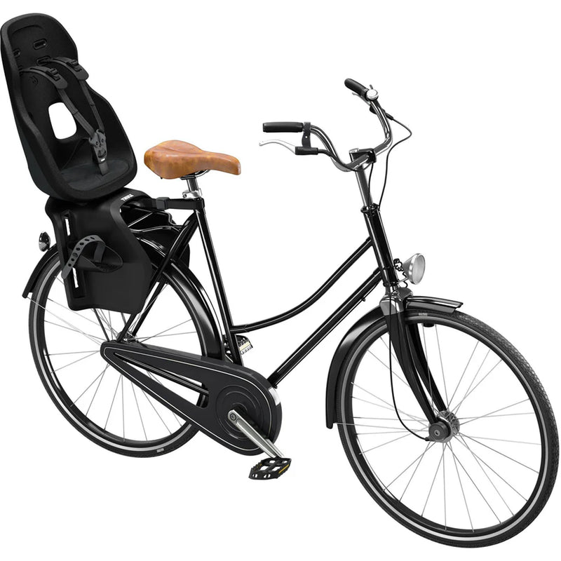 Thule Yepp Nexxt2 Maxi Rack Mount in black, a secure and stylish children’s bike seat.