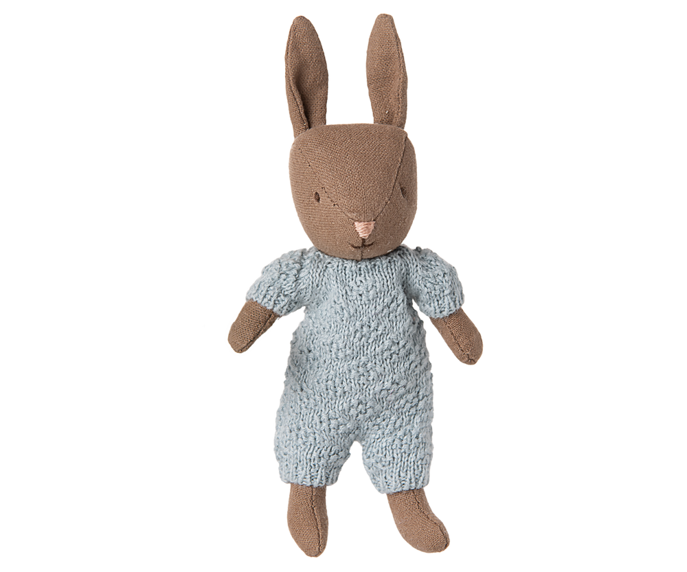 A cozy setup featuring the Maileg Micro Bunny in brown/blue, ideal for a Maileg mini doll house.