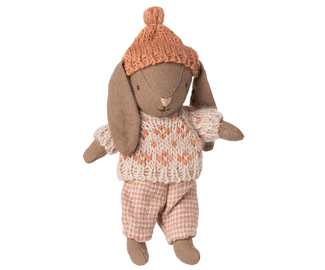 Close-up of the Maileg Micro Bunny in winter Brown/Rose, designed to delight with stuffed dolls.