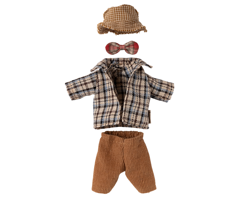 Maileg Grandad Mouse Clothes displayed in a cozy vintage style, perfect for any Maileg mouse outfit collection.