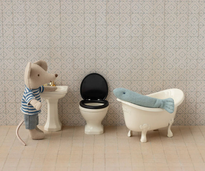 Maileg Water Closet for Mice enhances dollhouse furniture with miniature bathroom style.