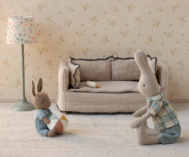 Captured in Brown/Blue, the Maileg Bunny Set Micro delivers understated charm for a modern Maileg doll display.
