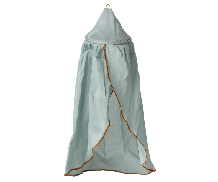Create cozy miniature bedrooms with the Maileg Bed Canopy, Miniature in mint from the enchanting Maileg toys collection