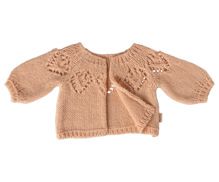 Maileg size 4 light rose cardigan close-up showing delicate lace knit pattern, soft pink tone