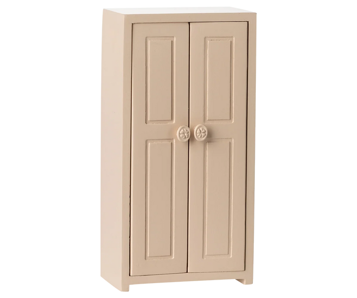 Mouse Closet