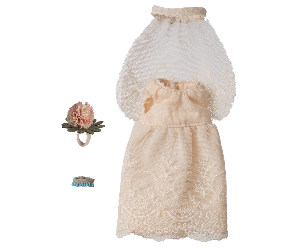 Maileg Wedding Dress Mum Mouse detail - white bridal outfit with veil for Maileg Mum Mouse