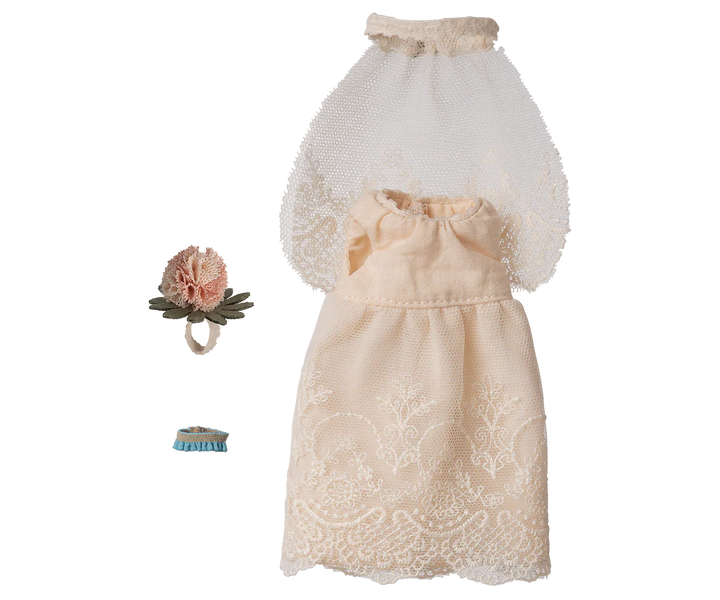 Maileg Wedding Dress Mum Mouse detail - white bridal outfit with veil for Maileg Mum Mouse