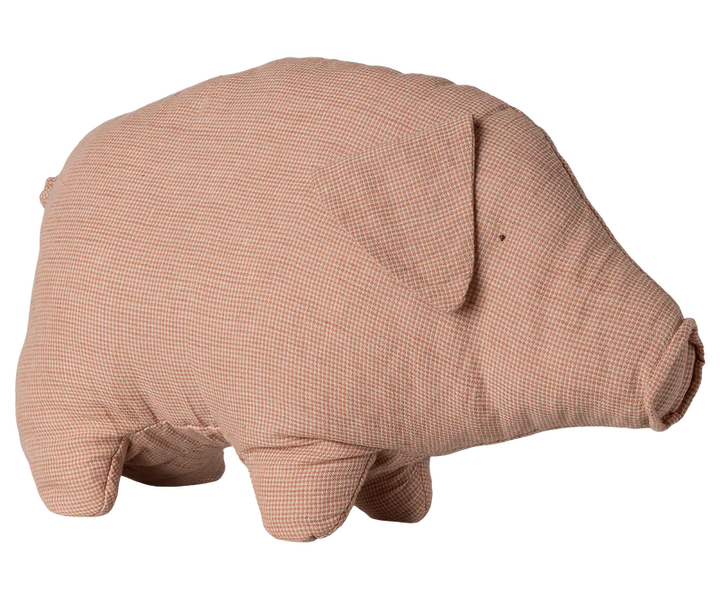 Perfect for gifting, Maileg Polly Pork stuffies add charm to any toy collection