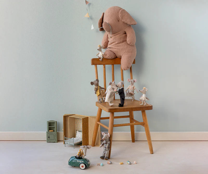 Delicate Maileg Ballerina Mouse, Little Sister - Off White featured as part of enchanting Maileg stuffed mice collections