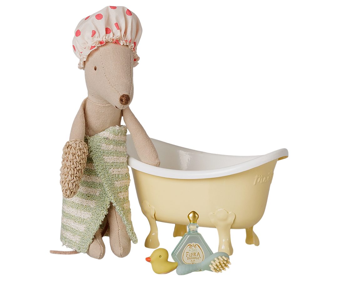 Mouse wrapped in a towel beside the Maileg yellow bathtub, cozy dollhouse bath time accessory