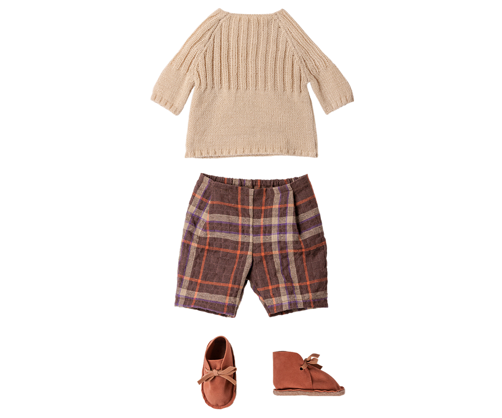 Maileg Size 4 clothing set: off white sweater, checked shorts, and shoes for rabbits
