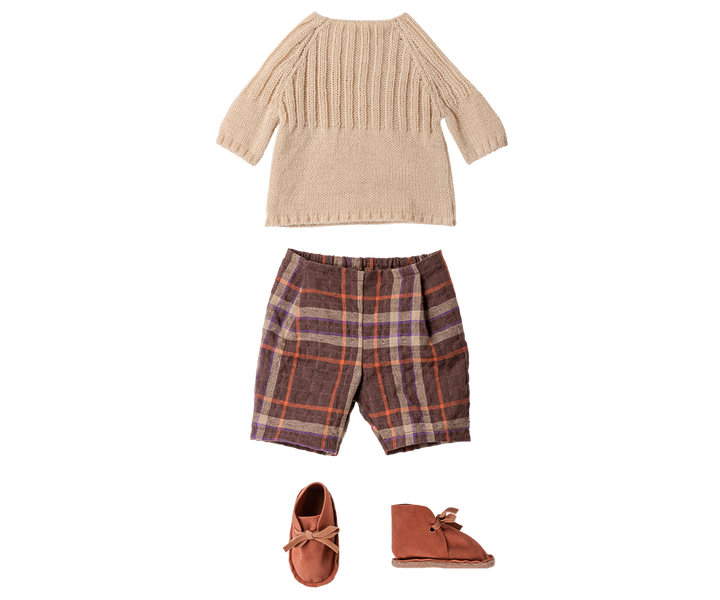 Maileg Size 4 clothing set: off white sweater, checked shorts, and shoes for rabbits