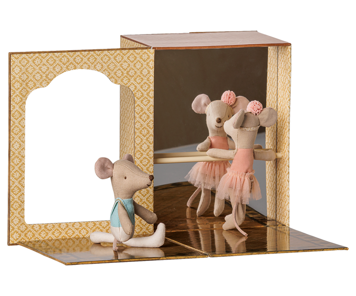 Maileg Ballet mice in dance studio shows a dancer mouse posed inside the mirrored dance studio interior