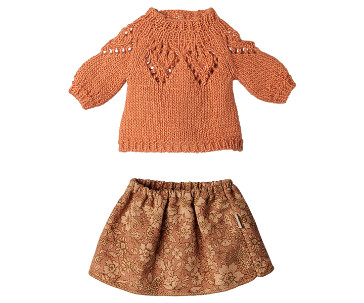 Maileg knitted sweater and floral skirt, mouse clothing set laid flat for Medium mice