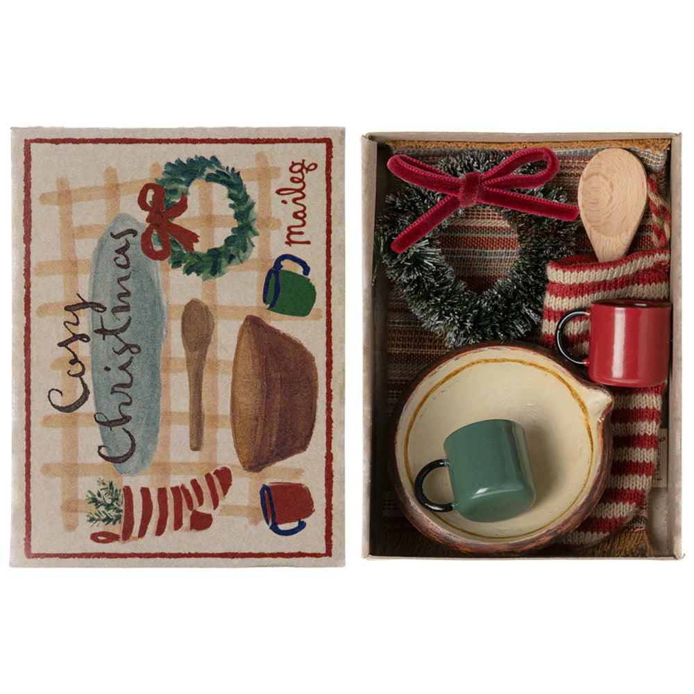 Maileg Mouse dollhouse Christmas accessory set