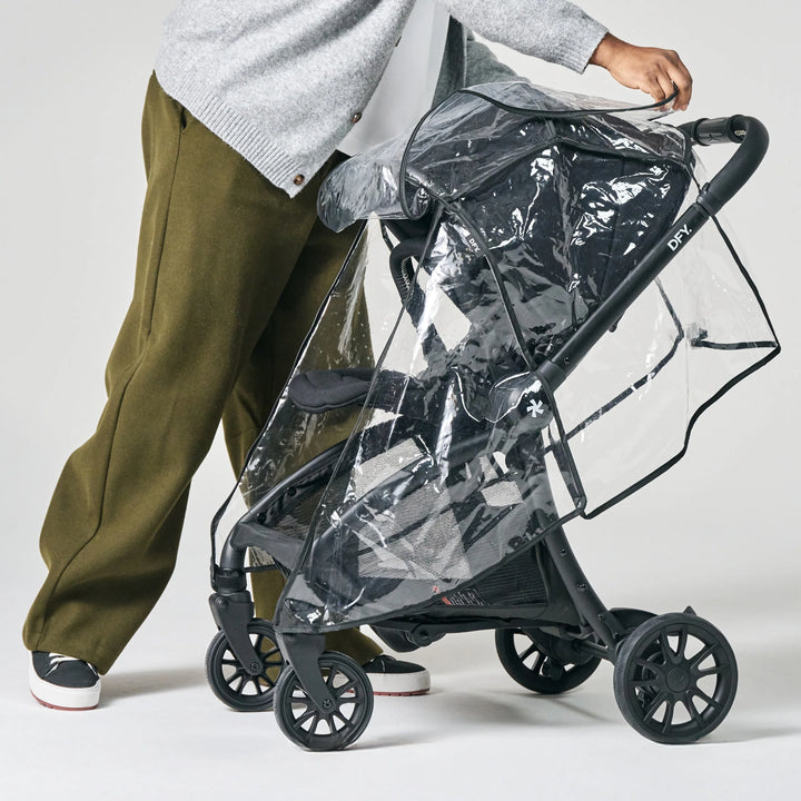 Essential protection comes with the DFY. R1 Raincover, designed for any lightweight stroller outing.