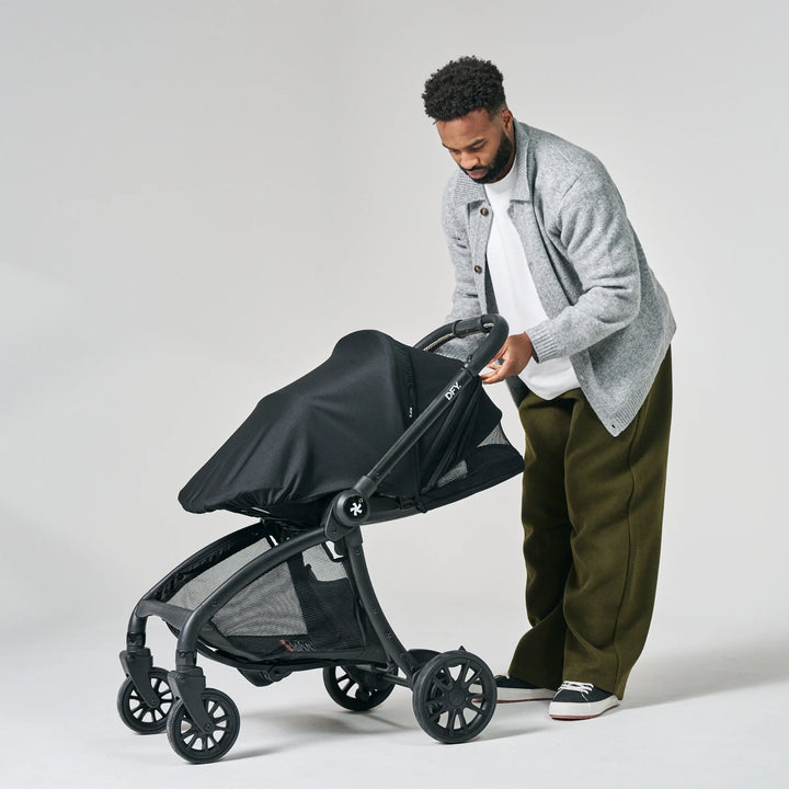 Attach the DFY. R1 Sunshade to block sun and windÑessential for any umbrella stroller setup.