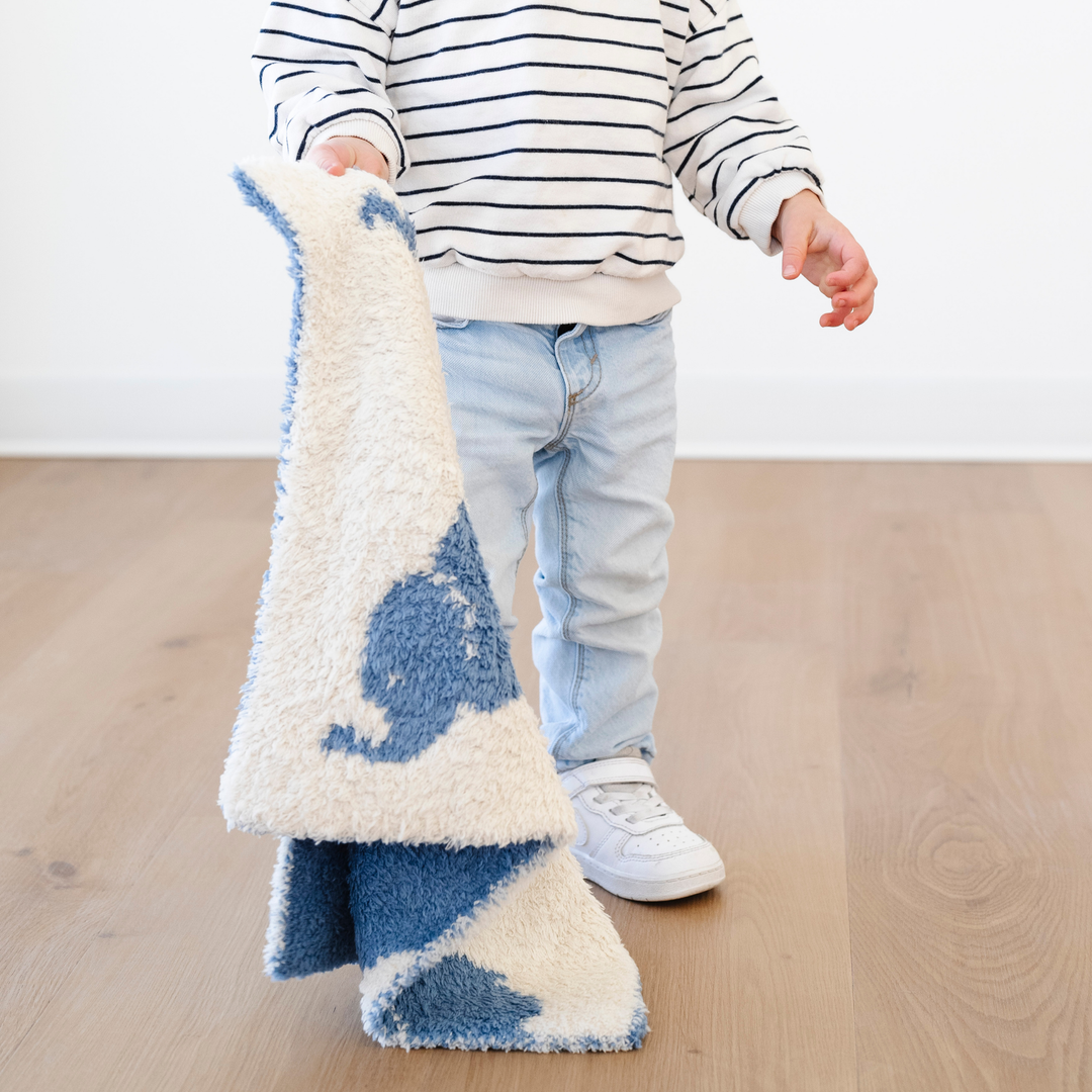 SaranoniÕs Double-Layer BAMBONI¨ Mini Blanket in Elephant brings cloud-like softness, the best toddler blanket for comfort and warmth.