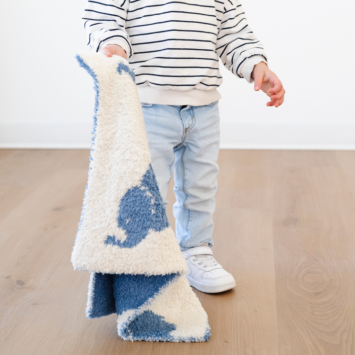 SaranoniÕs Double-Layer BAMBONI¨ Mini Blanket in Elephant brings cloud-like softness, the best toddler blanket for comfort and warmth.