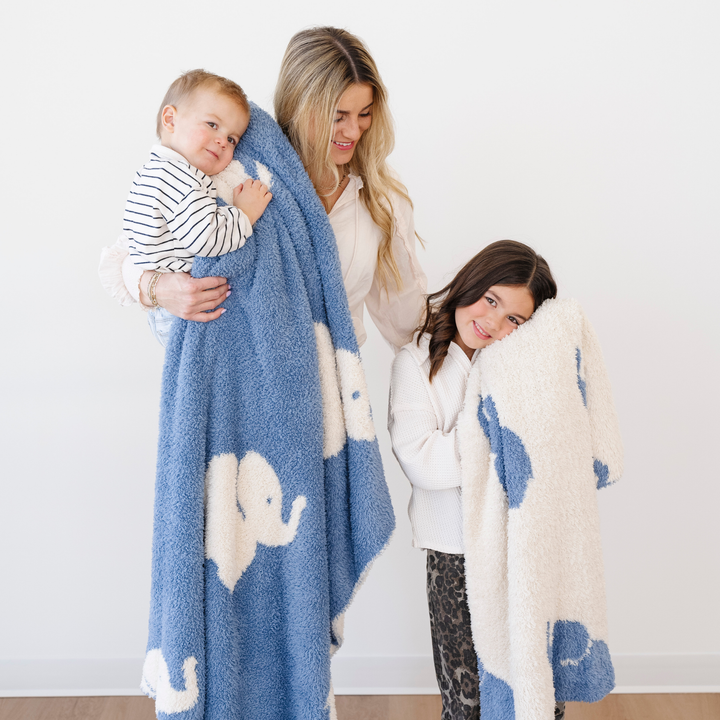 Saranoni BAMBONI¨ Receiving Blanket in Elephant, a timeless receiving blanket for snuggly comfort.