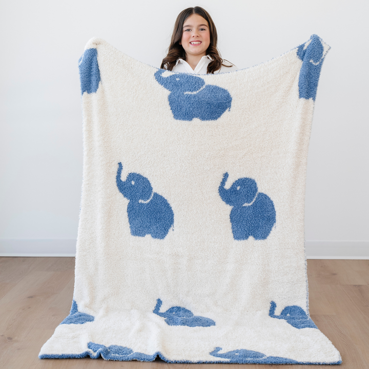Ultra plush Elephant animal themed Saranoni Double-Layer BAMBONI¨ Toddler Blankets delivers premium toddler blanket comfort.