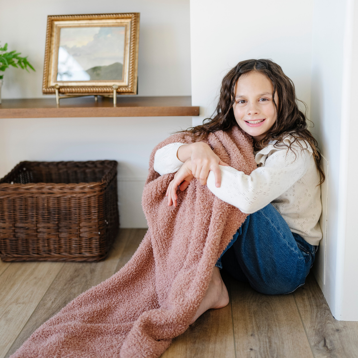 Wrap little ones in the French Rose BAMBONI¨ Toddler Blanket by Saranoni, a favorite among best blankets for toddlers.