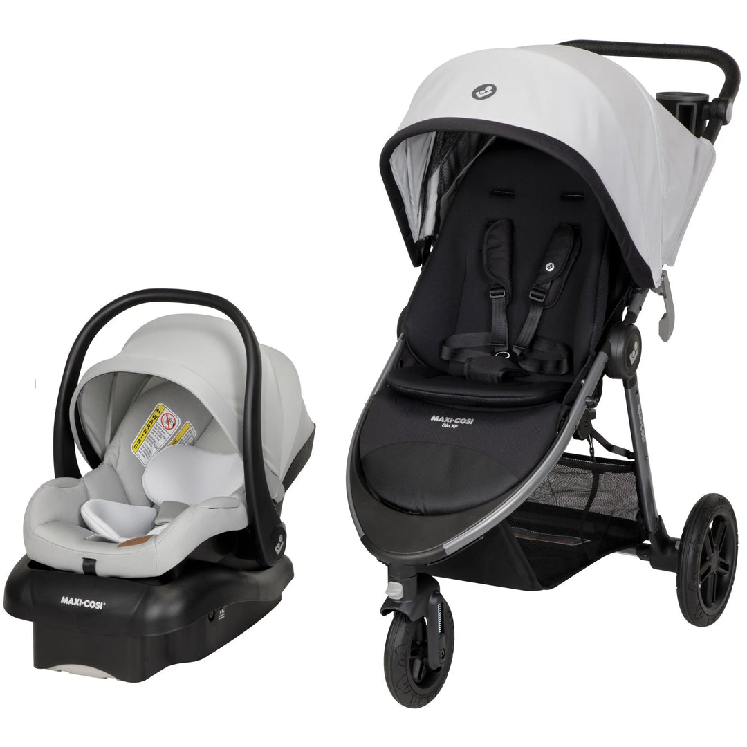 Maxi Cosi Gia XP Luxe Travel System in a stylish design, offering comfort and ease as the best travel stroller for your baby.