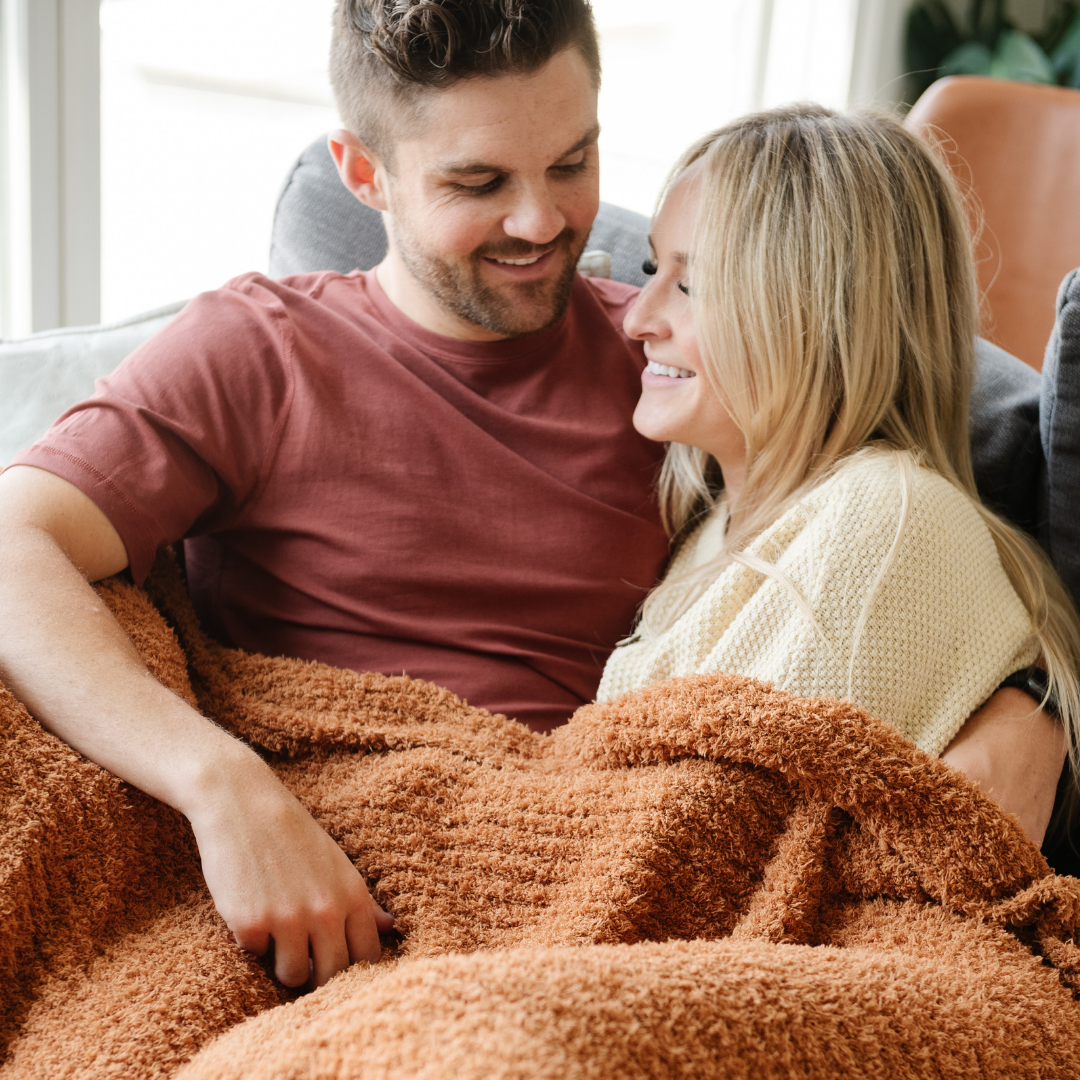 Parents who want the Best baby blanket will appreciate the plush feel of the Ginger Saranoni Ribbed BAMBONI¨ Throw Blanket.