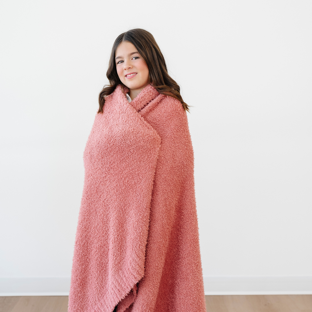 Saranoni BAMBONI¨ Toddler Blanket in Hibiscus, plush and soft, perfect as a baby blanket.