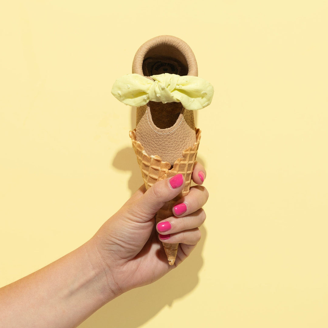 Banana Cream Knotted Bow Shoe