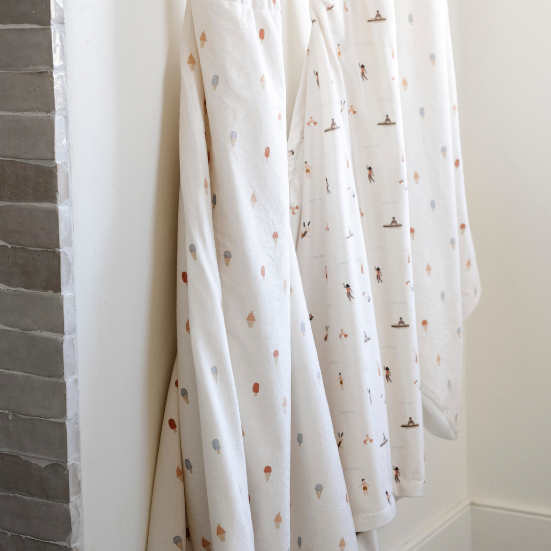 Fun and functional, Saranoni Hooded Towels are toddler hooded bath towels for daily use.