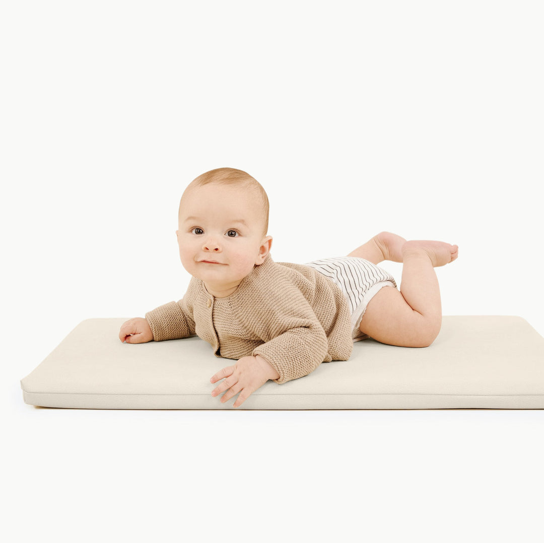 Gathre ivory portable changing mats for babies