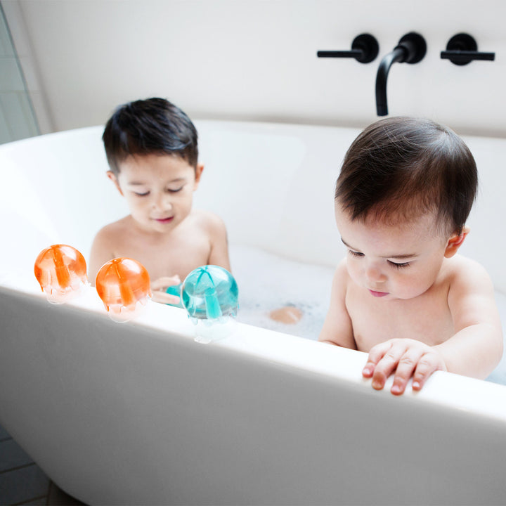 Boon Jellyfish suction cup water toys for bath toys