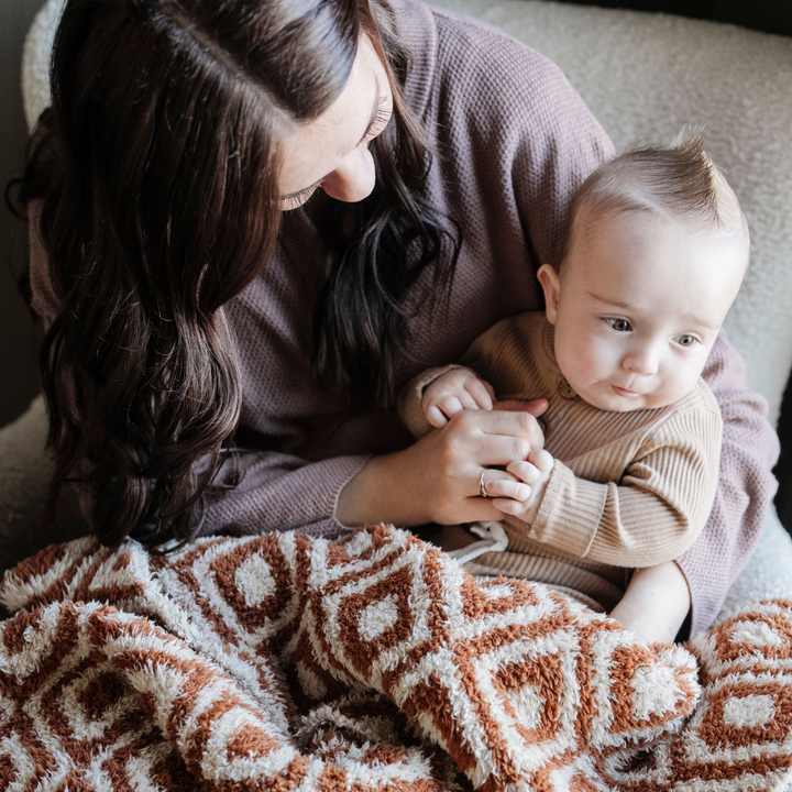 SaranoniÕs Double-Layer BAMBONI¨ Mini Blanket in Khmer color delivers cloud-soft comfort, perfect for everyday use as a baby blanket.