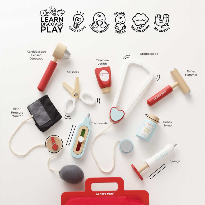 Le Toy Van make believe doctor kit