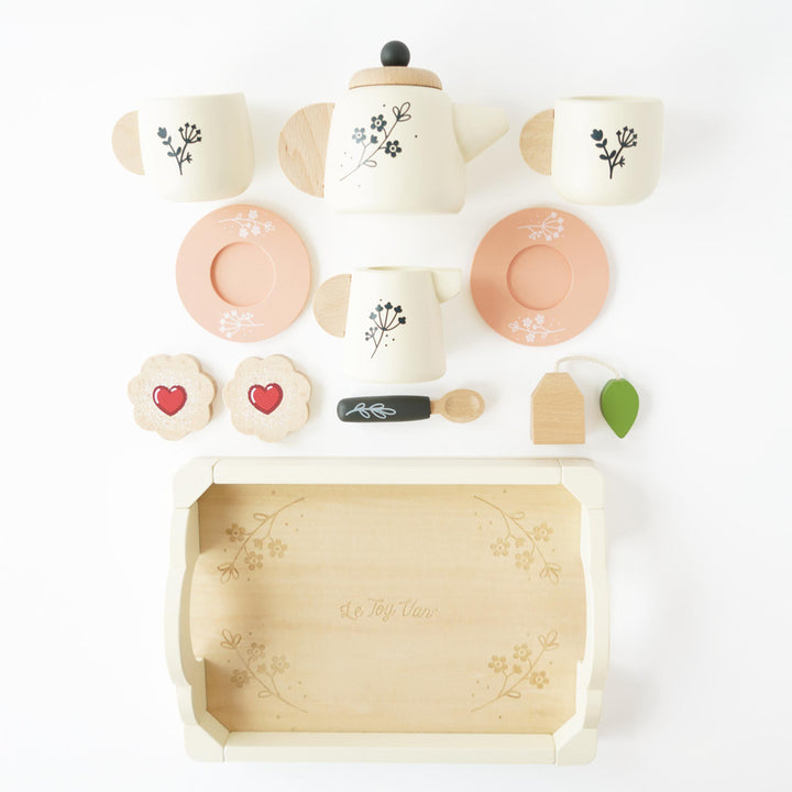 Le Toy Van play kitchen tea set