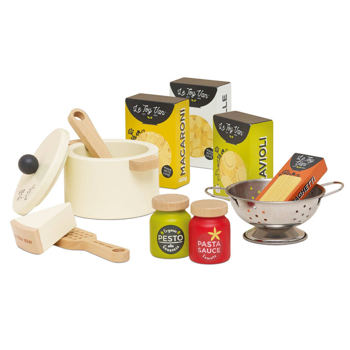 Le Toy Van pretend play food pasta set