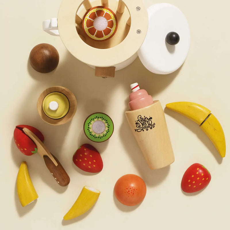 Le Toy Van Fruit blender kitchen toy