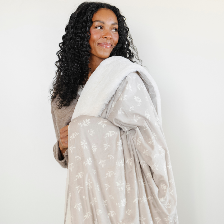 Lilly Minky/Lush XL Blanket by Saranoni, plush baby blanket in a soft neutral color.