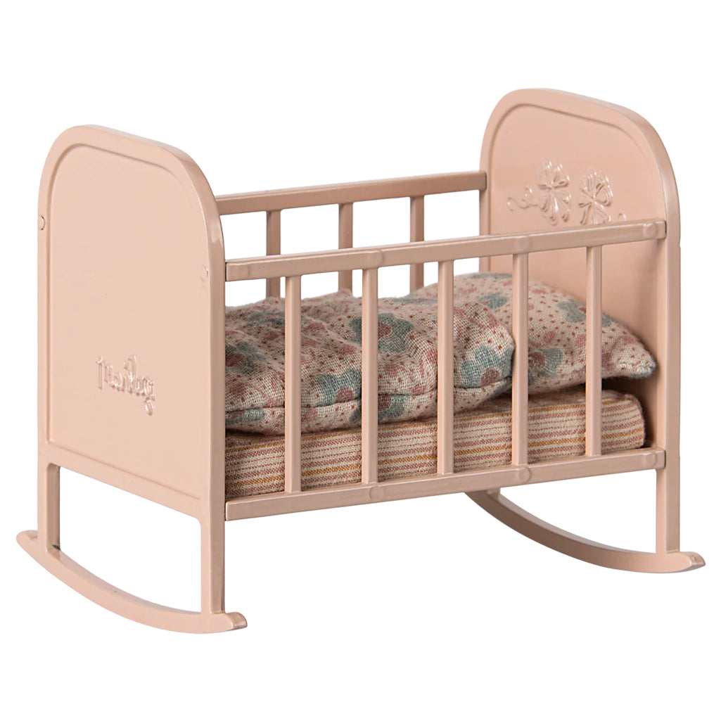 Maileg My Cradle in light pink, cozy crib for Maileg mouse