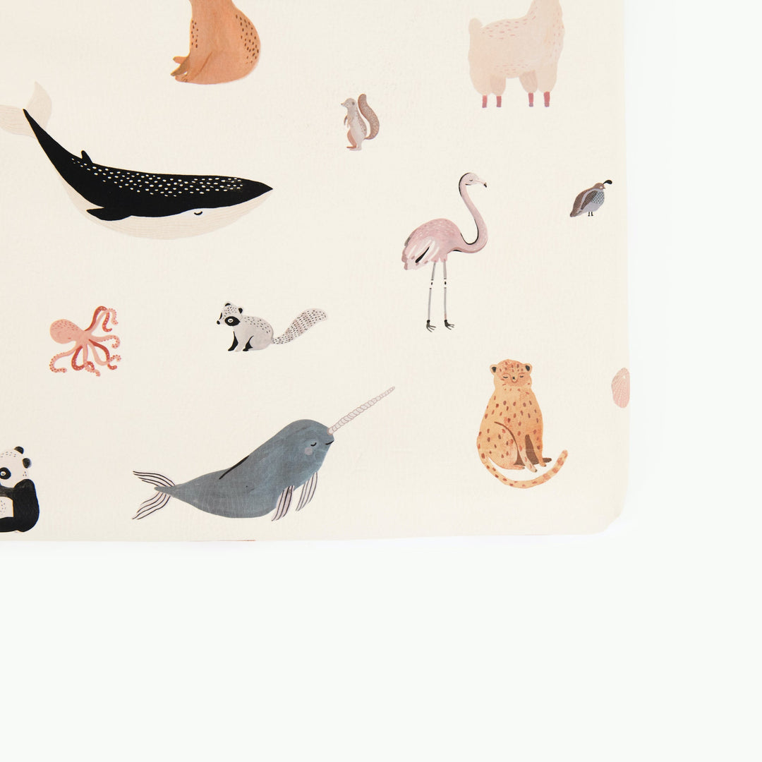 Garthre portable changing mat with menagerie