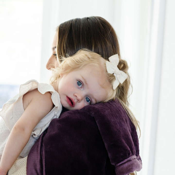 Saranoni Lush Mini Blanket Aubergine wraps baby in velvety, sink-in comfort for soft baby blankets lovers.