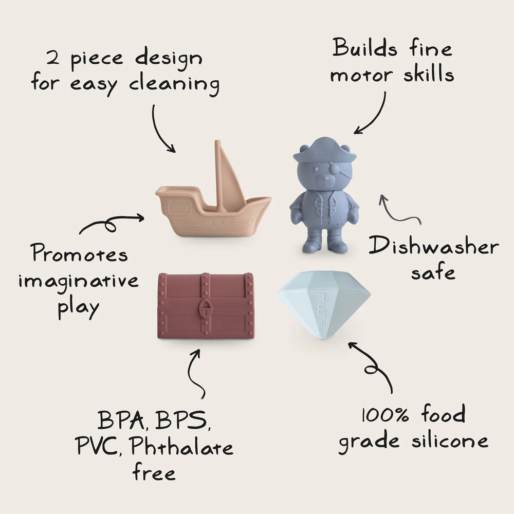 Mushie Pirate bath set infographic - mold-free split design, BPA-free silicone, ages 10 months plus