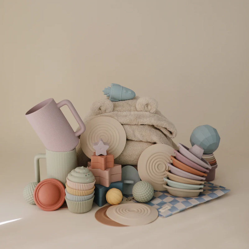 MushieÕs silicone recommended baby bath toys providing safe and fun experiences in the bath with a space theme