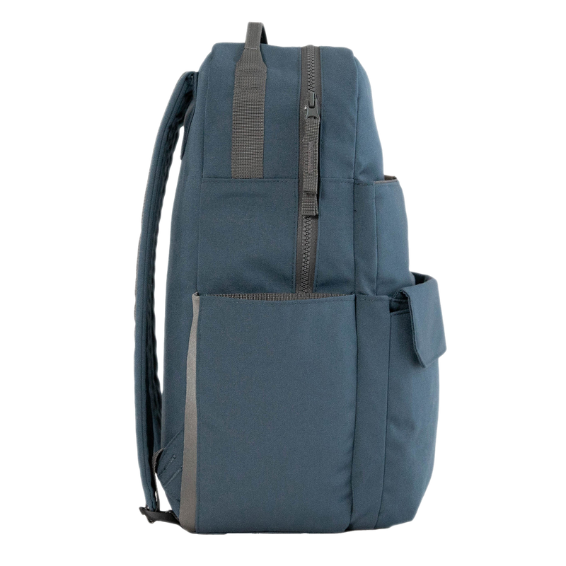 Designed for comfort and durability, the Little Unicorn Red Rovr Roo Backpack in Navy is ideal for active kid backpacks.
