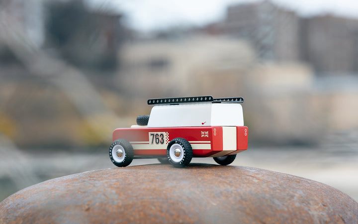 Plantoys Drifter Nigel in rust color stands out with warm tones, a fun pick for parents shopping for toys cars.