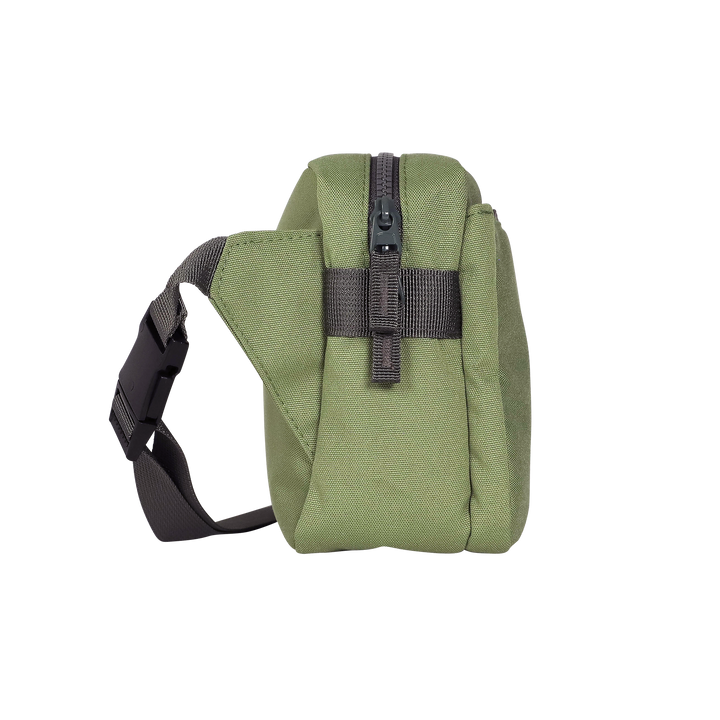 Carry your items in the Little Unicorn Red Rovr Joey Belt Bag - Moss, practical large belt bag