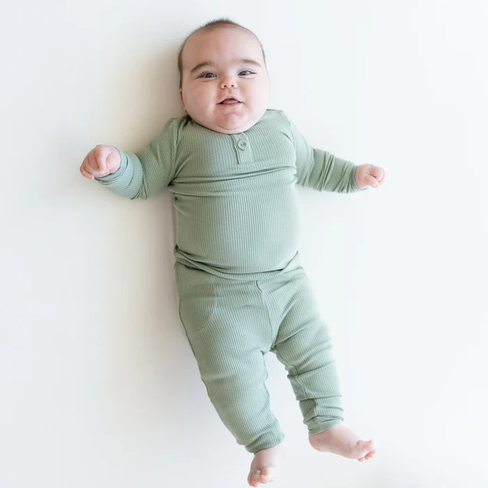 Kyte baby bamboo clothes Thyme Henley Set