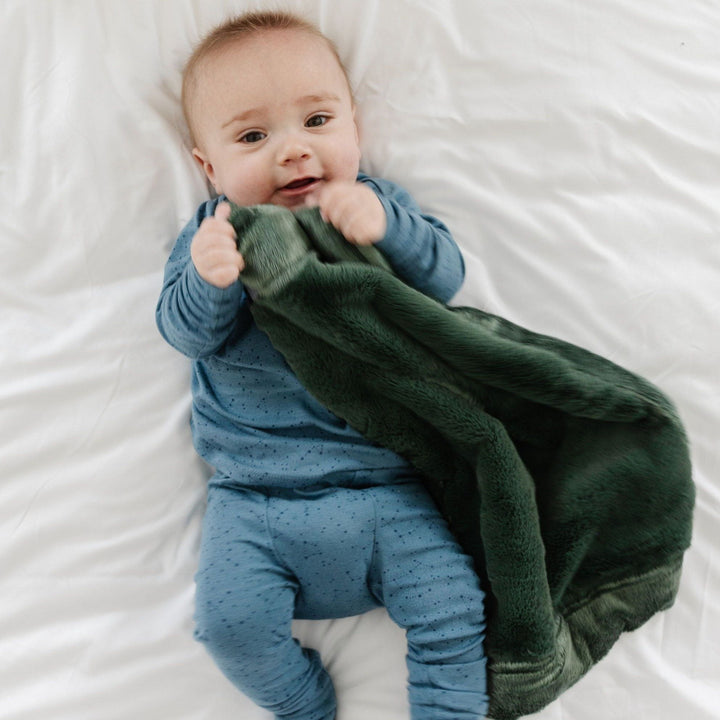 Hunter in the Saranoni Lush Mini Blanket line offers timeless softness, ideal for gifting baby girl blankets.